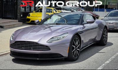 2017 Aston Martin DB11 V12 Coupe