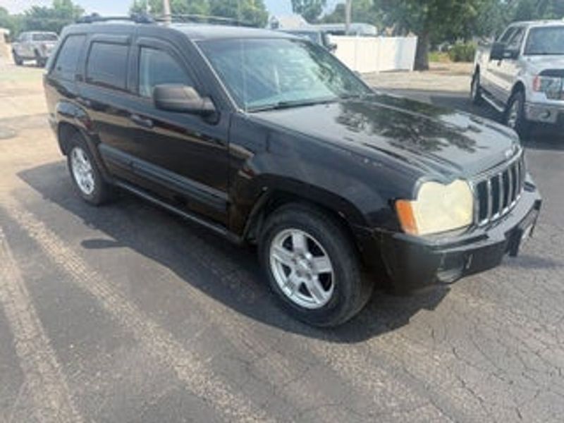 2005 Jeep Grand Cherokee — a typically priced live listing