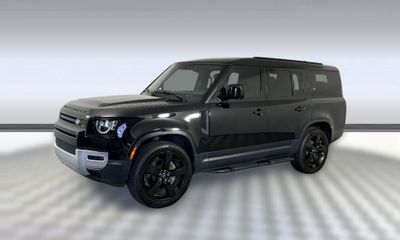 2024 Land Rover Defender 130 S