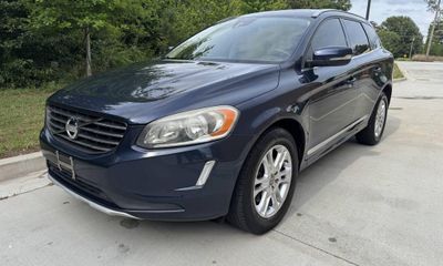 2015 Volvo XC60 Platinum NON R