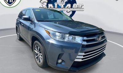 2019 Toyota Highlander SE XLE