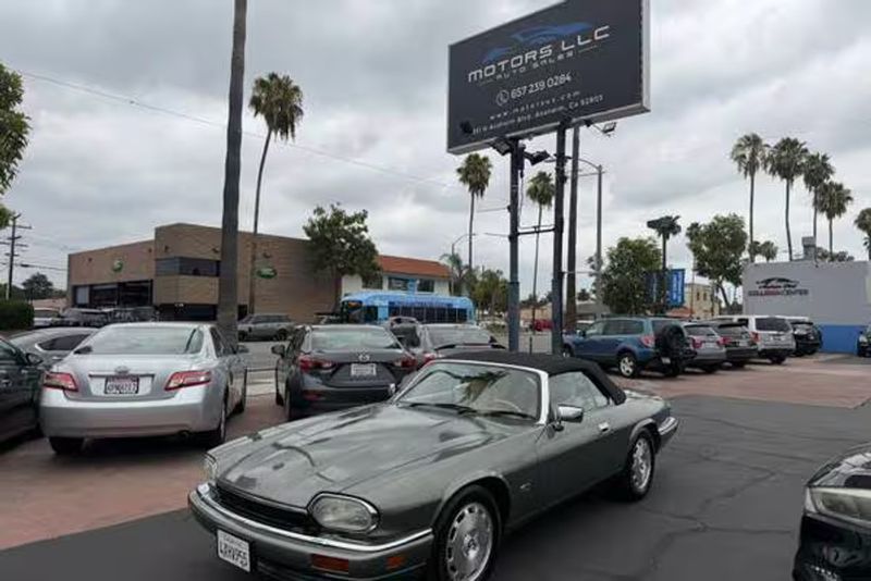 1996 Jaguar XJS — a typically priced live listing