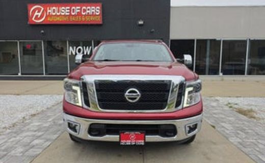 2017 Nissan Titan SV