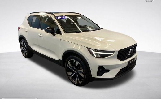 2023 Volvo XC40 Plus Dark