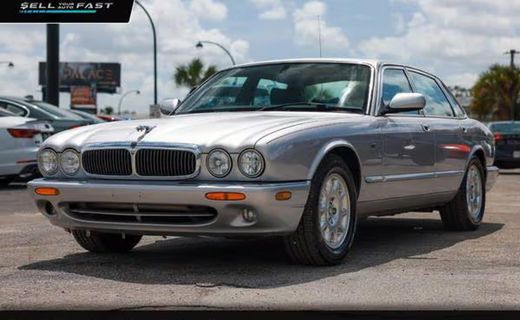 2002 Jaguar XJ8