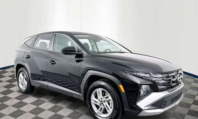 2025 Hyundai Tucson SE