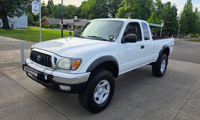 2004 Toyota Tacoma Deluxe