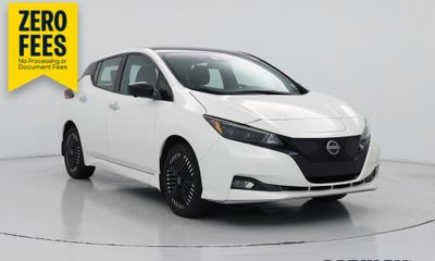 2023 Nissan Leaf SV