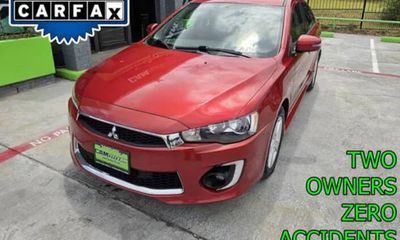 2017 Mitsubishi Lancer SE
