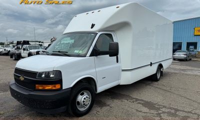 2022 Chevrolet Express 3500 Cutaway 177