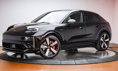 2026 Porsche Macan