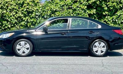 2016 Subaru Legacy Base