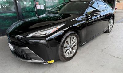 2022 Toyota Mirai XLE