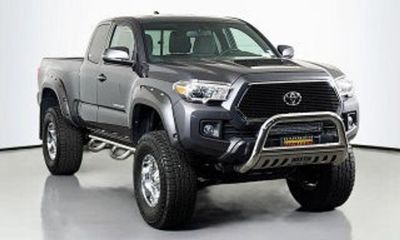 2016 Toyota Tacoma SR SR5 TRD