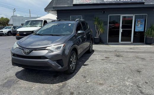 2018 Toyota RAV4 LE