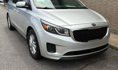 2016 Kia Sedona L LOW Level