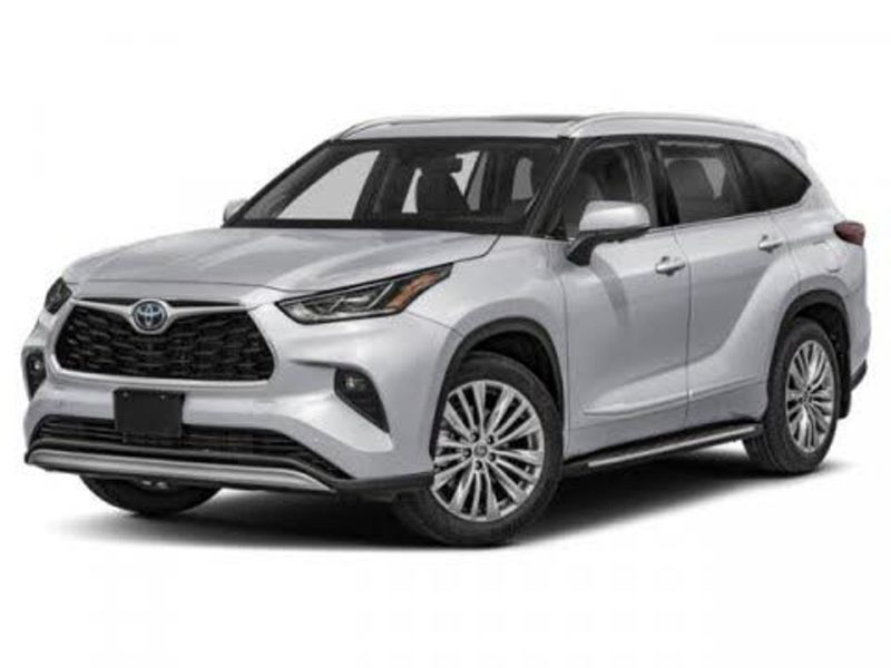 2026 Toyota Highlander Hybrid — a typically priced live listing