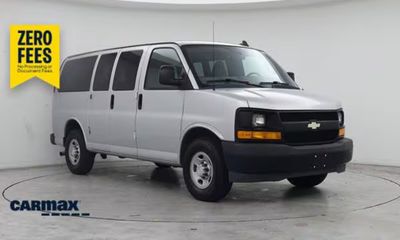 2017 Chevrolet Express Passenger LS