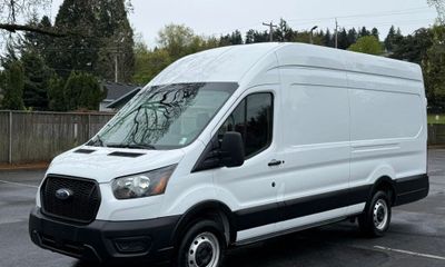 2023 Ford Transit 250 High Roof