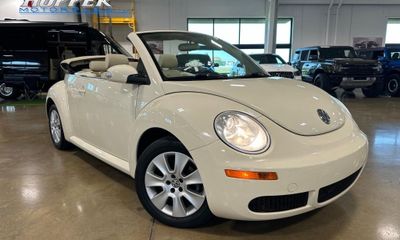 2010 Volkswagen Beetle 25L Convertible
