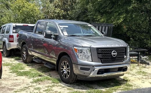 2023 Nissan Titan