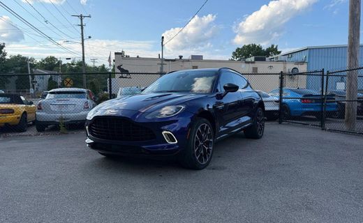 2021 Aston Martin DBX