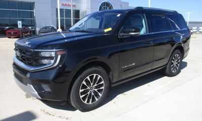 2025 Ford Expedition Platinum