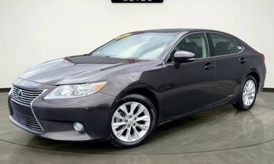 2013 Lexus ES 300H