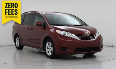 2015 Toyota Sienna LE