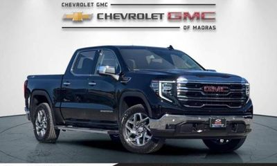 2026 GMC Sierra SLT