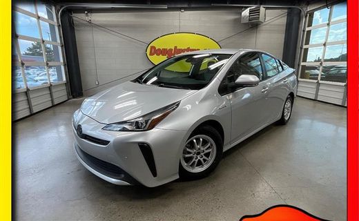 2022 Toyota Prius LE