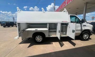 2016 Ford E-Series Chassis E 350 SD