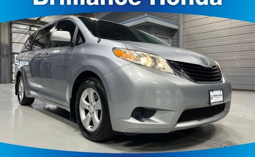 2012 Toyota Sienna LE