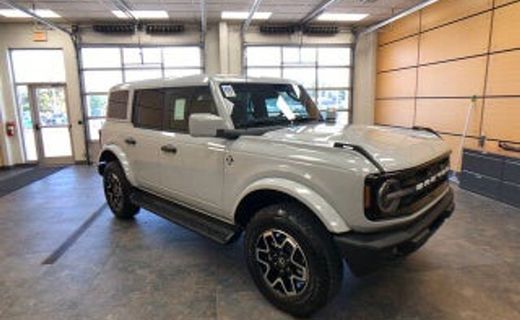 2026 Ford Bronco Badlands