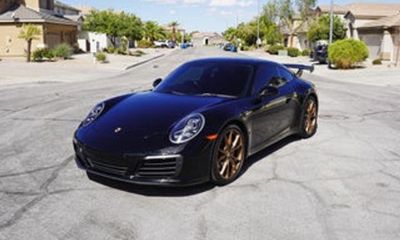 2017 Porsche 911 Carrera 4