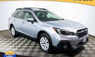 2018 Subaru Outback Premium ES
