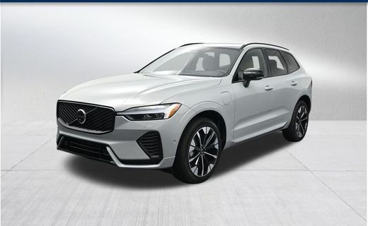 2026 Volvo XC60 Plus Dark