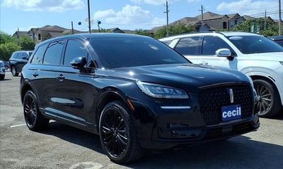 2025 Lincoln Corsair Premiere