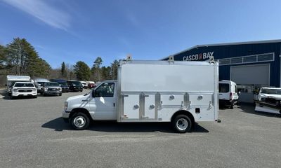2026 Ford E-450 Base