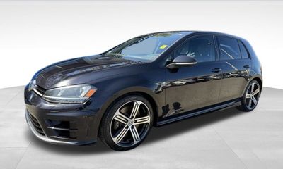 2016 Volkswagen Golf R Base W DCC