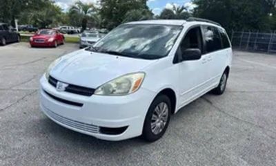 2005 Toyota Sienna LE