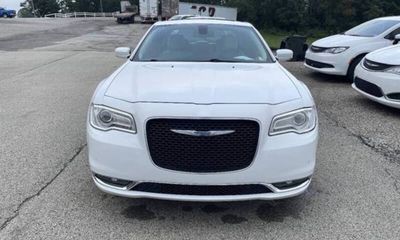 2017 Chrysler 300 Limited