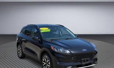 2020 Ford Escape SE Fhev