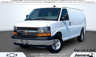 2025 Chevrolet Express 3500