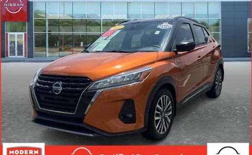 2021 Nissan Kicks SR