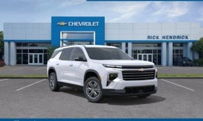 2026 Chevrolet Traverse LT