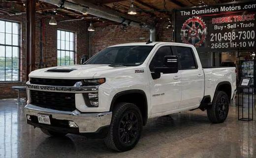2023 Chevrolet Silverado HD LT