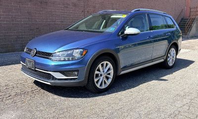 2019 Volkswagen Golf Alltrack 4Motion S SE