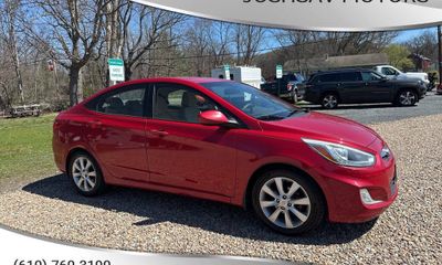 2014 Hyundai Accent SE Sunroof GLS