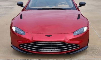 2023 Aston Martin Vantage Roadster